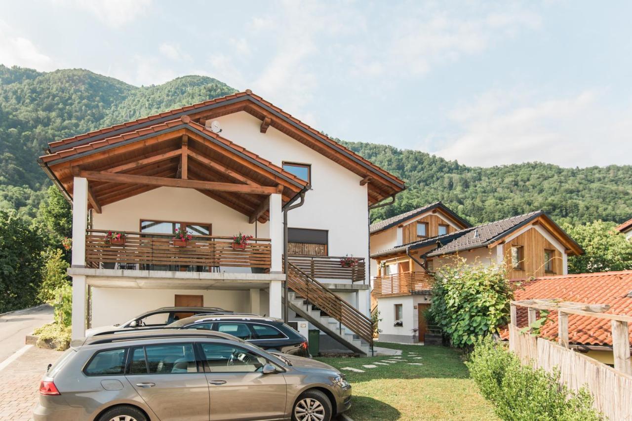 Appartement Pr' Petrcu à Tolmin Extérieur photo
